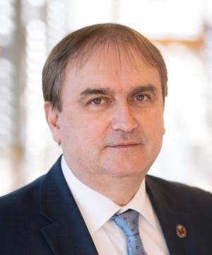 Felinger Attila