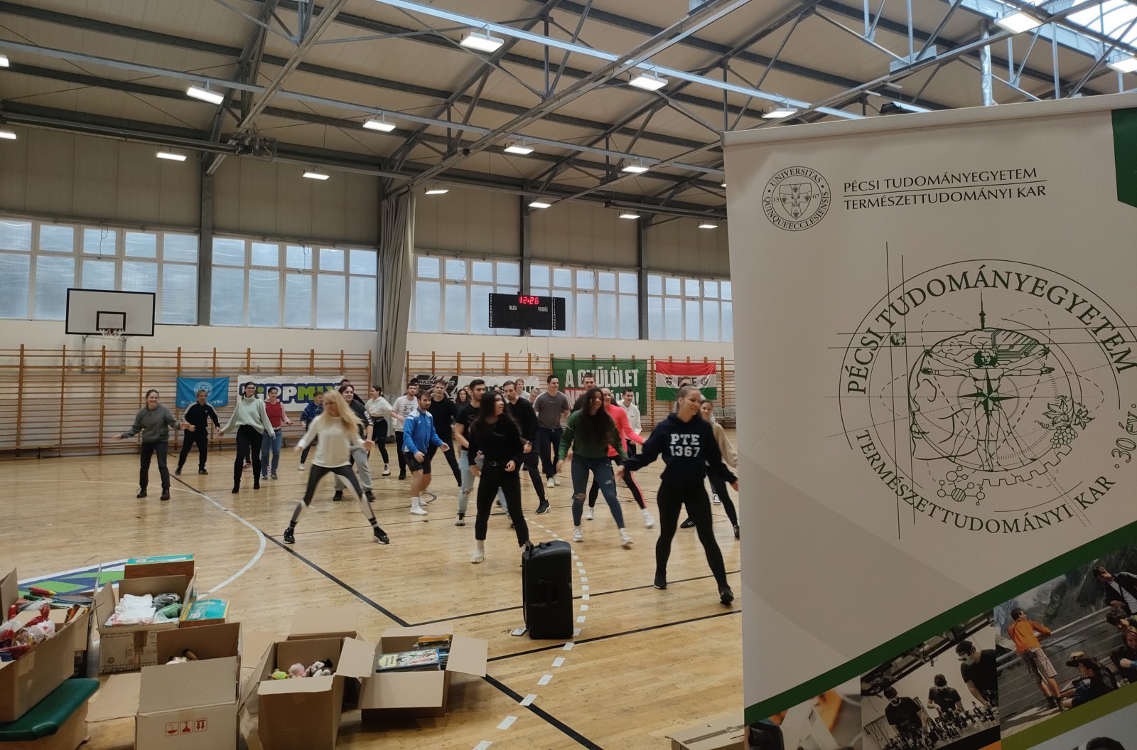 Sikeresen zajlott le a V. PTE TTK STI Jótékonysági Nap - 3. kép
